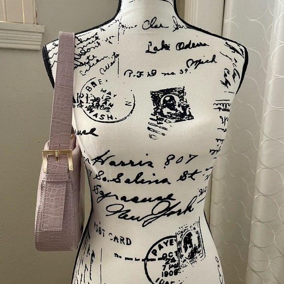 Lilac Shoulder Bag - Picture 3 of 8